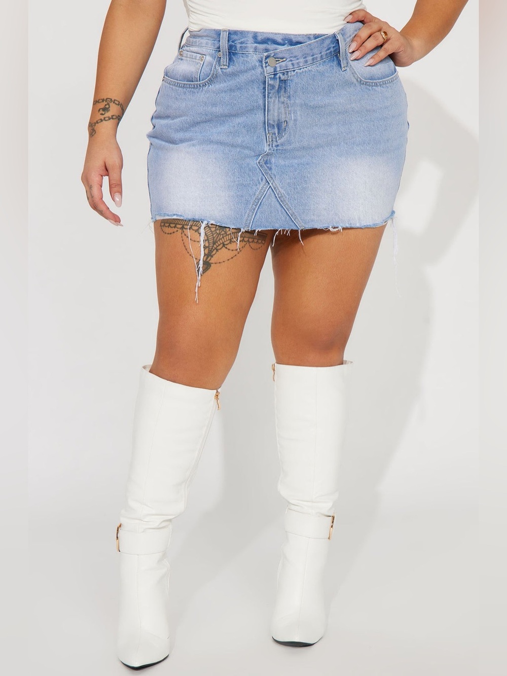 Fashion Nova - Kendall Denim Mini Skirt - Light Wash - 2X